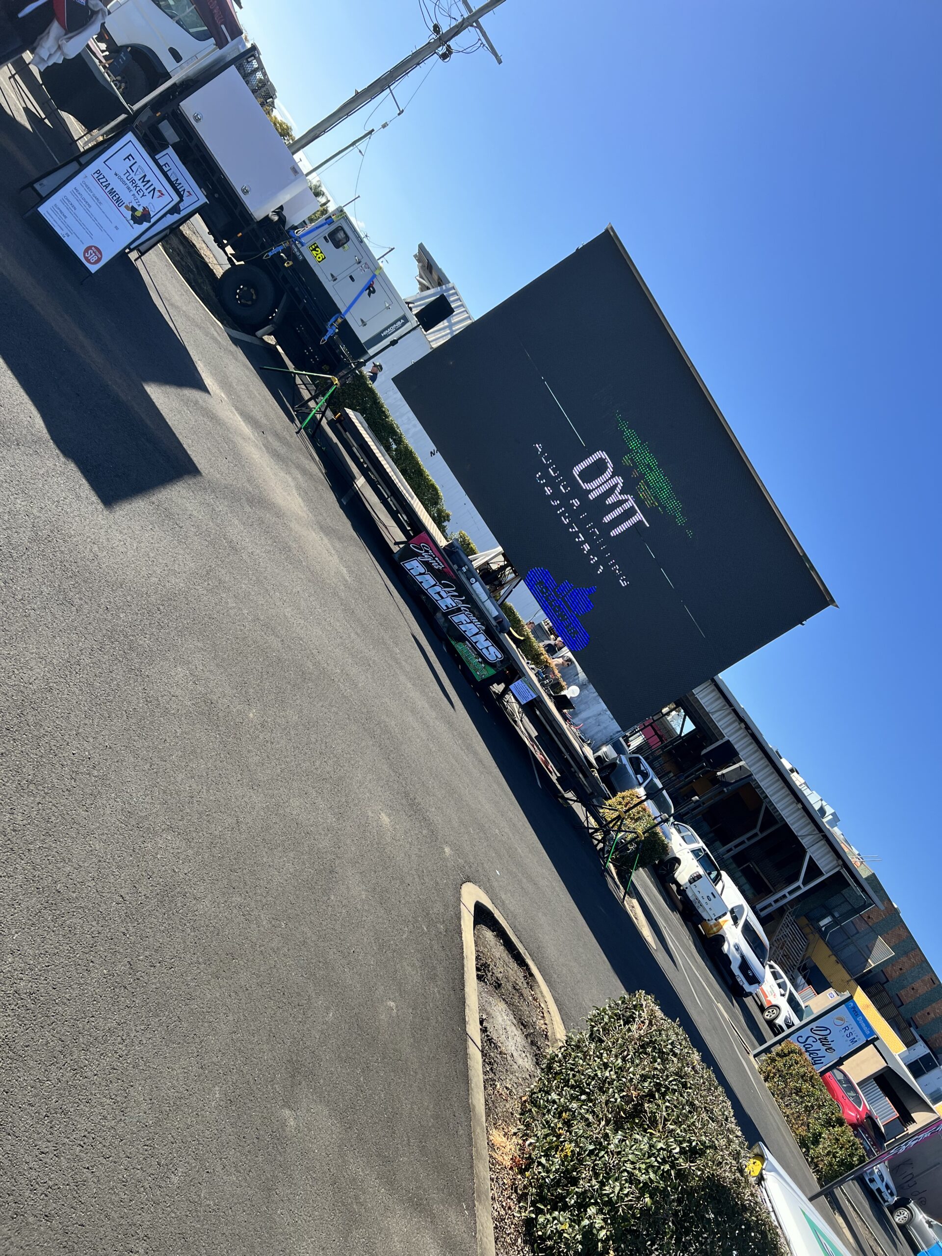 Large format LED screen